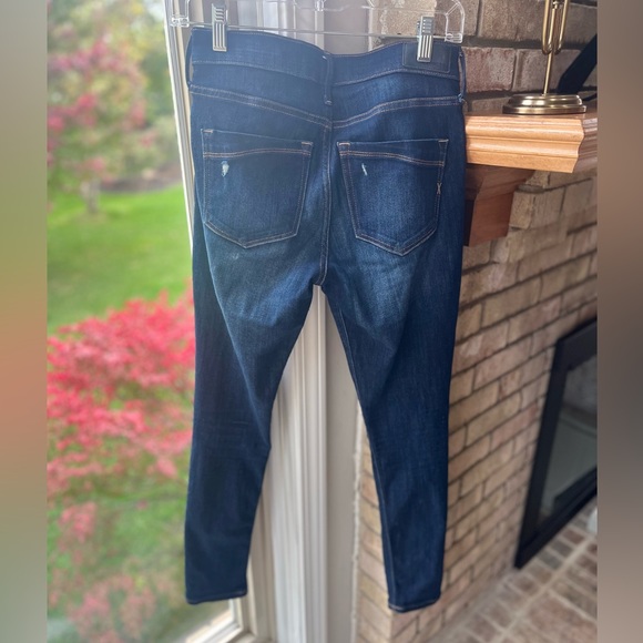 Express Size 2S Mid Rise Jeans - Picture 2 of 2